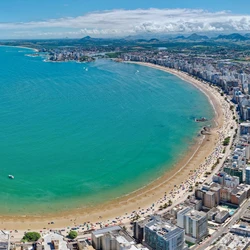 No momento, ainda não é necessário pedir autorização para entrar na cidade, contudo, foram estabelecidas normas para organizar a entrada dos veículos