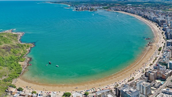 No momento, ainda não é necessário pedir autorização para entrar na cidade, contudo, foram estabelecidas normas para organizar a entrada dos veículos