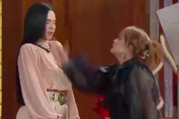 Gabriela Spanic dá tapa na cara de Tamires Assis