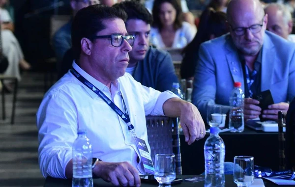 O presidente da Assembleia Legislativa, Marcelo Santos, no Pedra Azul Summit