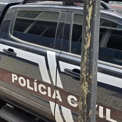 Suspeito responderá pelos crimes de extorsão, divulgação de cena pornográfica envolvendo adolescente e armazenamento de conteúdo pornográfico envolvendo adolescente