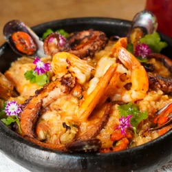 Santa-Canela-no-festival-Nostra-Cultura