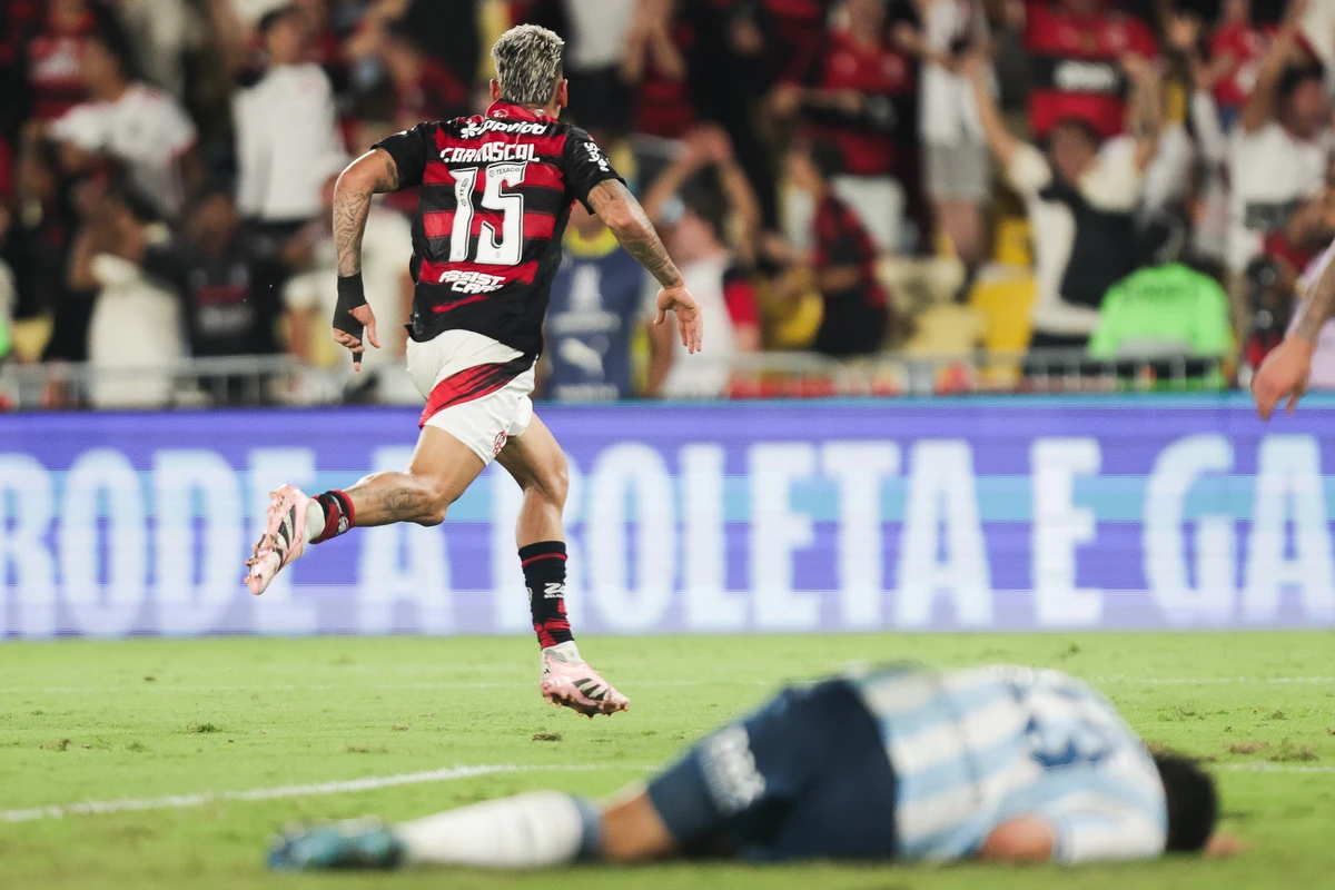 Carrascal marcou o gol da vitória do Flamengo sobre o Racing