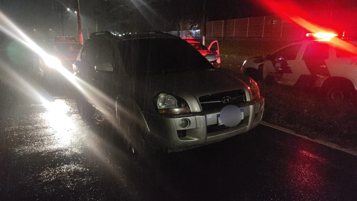 Hyundai Tucson prata usado em dois ataques foi localizado em seguida, abandonado por Reprodução
