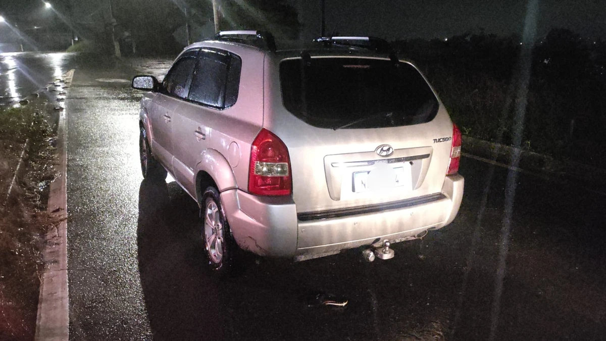 Hyundai Tucson prata usado em dois ataques foi localizado em seguida, abandonado por Reprodução