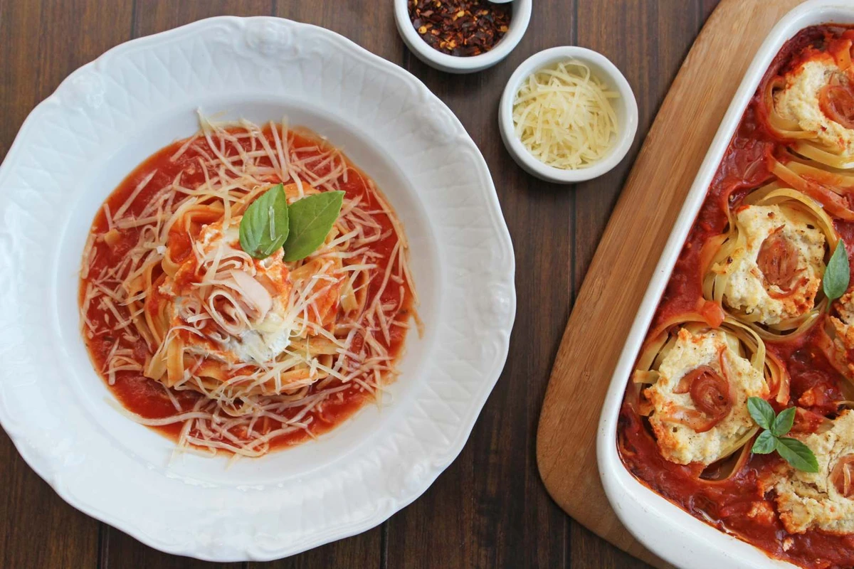 Macarrão ninho recheado ao forno