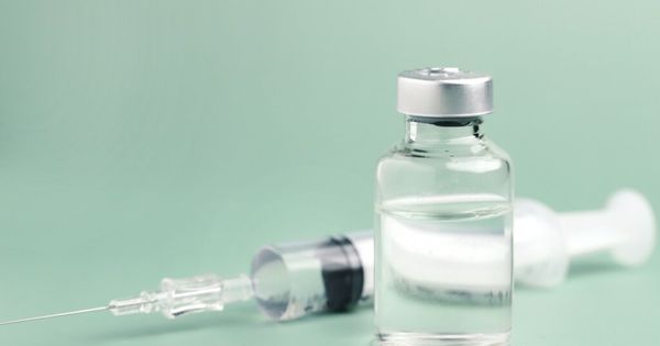 A distribuição será feita exclusivamente pelo Sistema Único de Saúde (SUS), onde o uso será ofertado gratuitamente