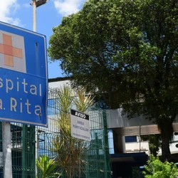 Na atualização desta sexta-feira (7), a Sesa informou um aumento nos números desde os primeiros relatos de afastamentos e internações