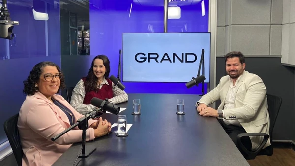 Karine Nobre e Yasmin Spiegel, da editoria de Imóveis, falaram com Vinícius Mello, gerente de vendas da Grand