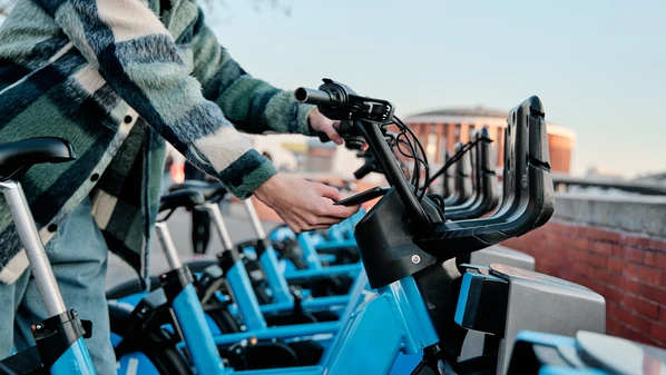 Casos recentes de acidentes envolvendo veículos de autopropulsão revelam novas demandas de aprimoramento da malha cicloviária e cumprimento do PDU na Capital