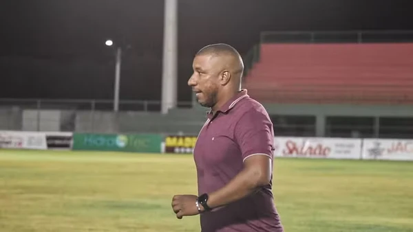 Desportiva Ferroviária volta a vencer e Rodrigo César almeja o topo da tabela