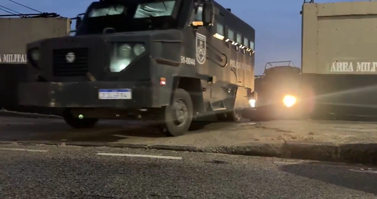Megaoperação da polícia do Rio nos complexos do Alemão e da Penha para combater o CV — Foto: Reprodução de vídeo