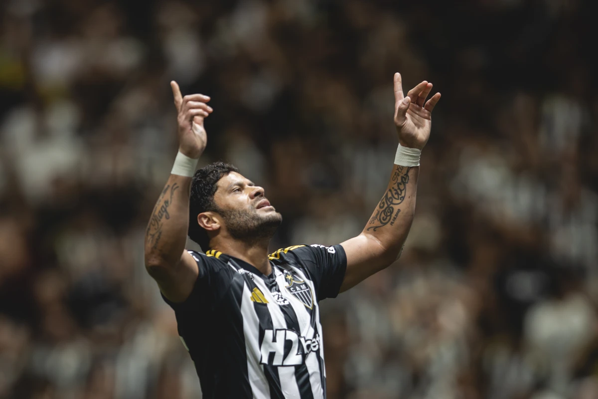 Hulk marcou o terceiro gol do Atlético-MG e deu números finais ao jogo