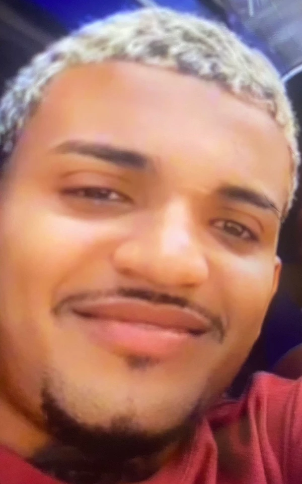 Adriano Contes Silva, vulgo “Gugu”, 26 anos (executor). Foragido por Divulgação | Polícia Civil