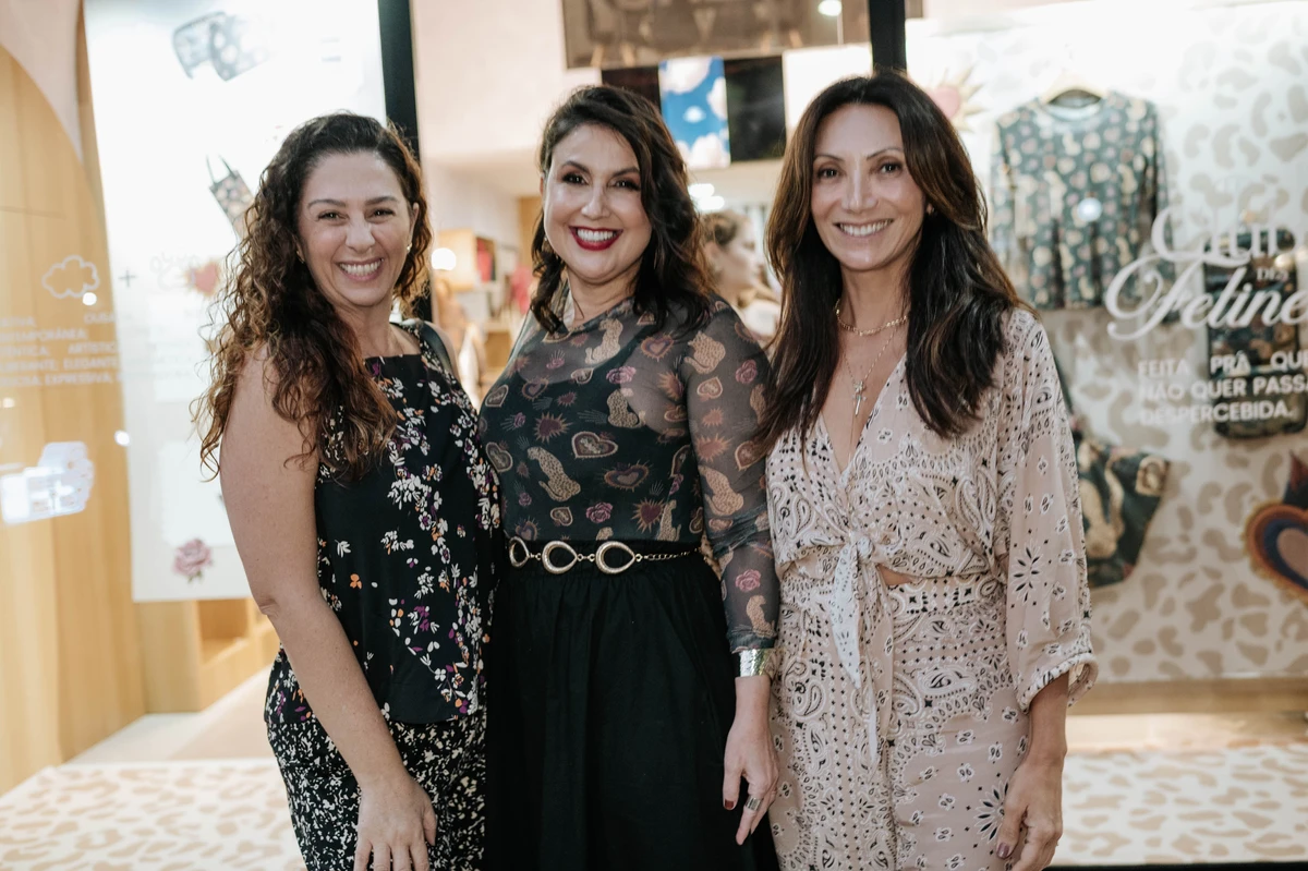 Marianne Assbu, Renata Rasseli e Kris Junqueira