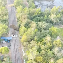 O ramal Piraqueaçu, que liga a Estrada de Ferro Vitória-Minas aos portos de Aracruz, está fechado por indígenas. Interrupções são constantes por ali