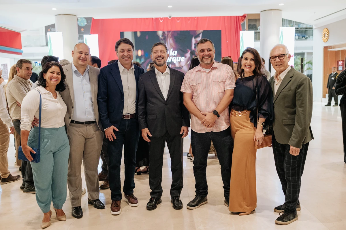 Ana Isabella Almeida, Wagner Correa, Raphael Brotto, Américo Buaiz Filho, Mauricio Meirelles, Renata Rasseli e José Carlos Bergamin
