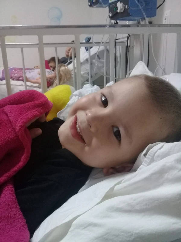 Lorenzzo foi diagnosticada ainda aos 4 anos de idade