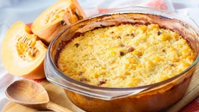 [Edicase]Arroz de forno com carne-seca e abóbora (Imagem: TYNZA | Shutterstock)