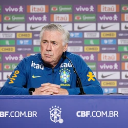 O técnico Carlo Ancelotti divulga a lista dos jogadores que vão enfrentar França e Croácia, nos dias 26 e 31 de março