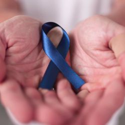 Conheça os sintomas e as principais formas de prevenção dessa doença comum entre os homens
