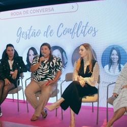 Roda de conversa com representantes das áreas marítima e portuária abordou temas como dupla jornada, protagonismo feminino e oportunidades no mercado de trabalho