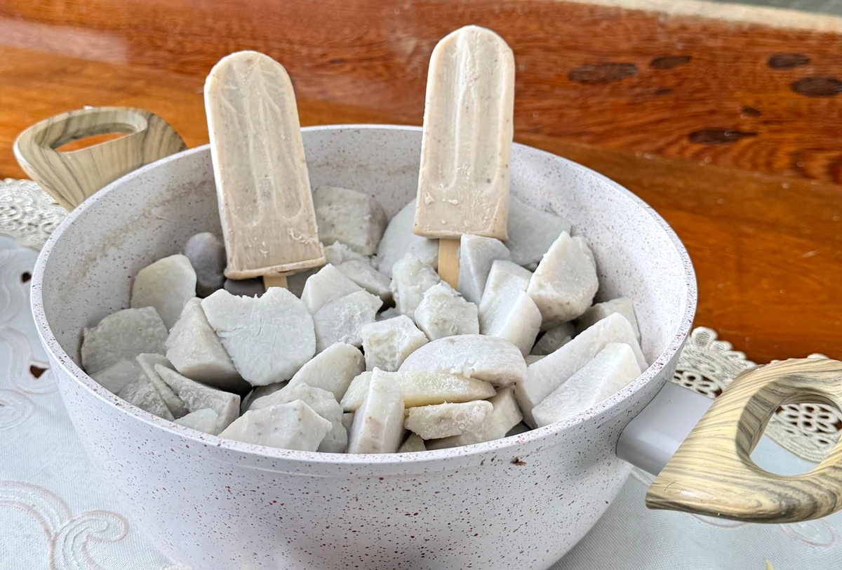 Picolé de inhame produzido pela família Fardin