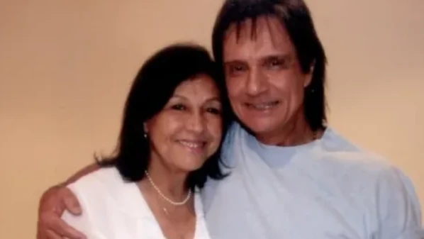 Cantor esteve no velório e sepultamento no Cemitério Jardim da Saudade, em Sulacap