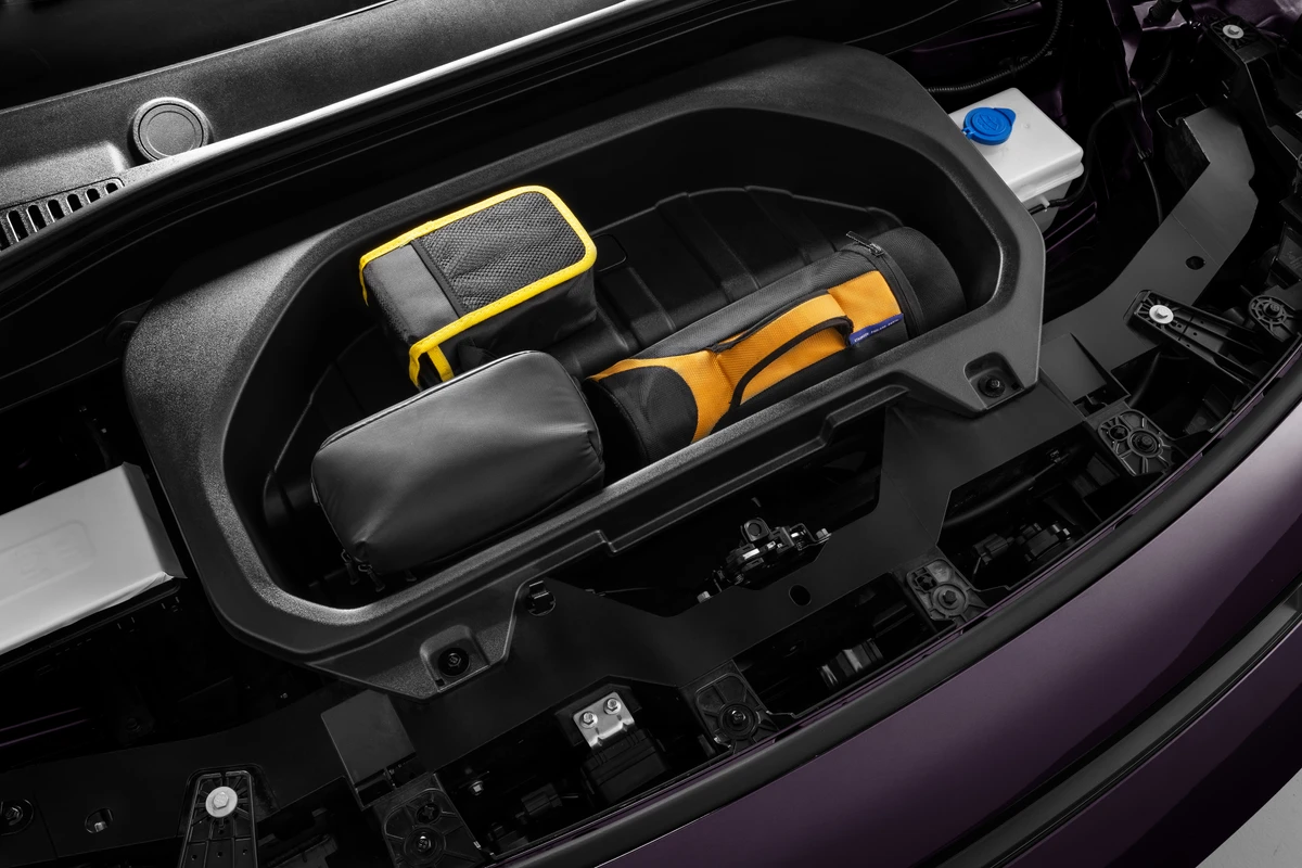 Compartimento na frente comporta 32 kg por Leapmotor/Divulgação