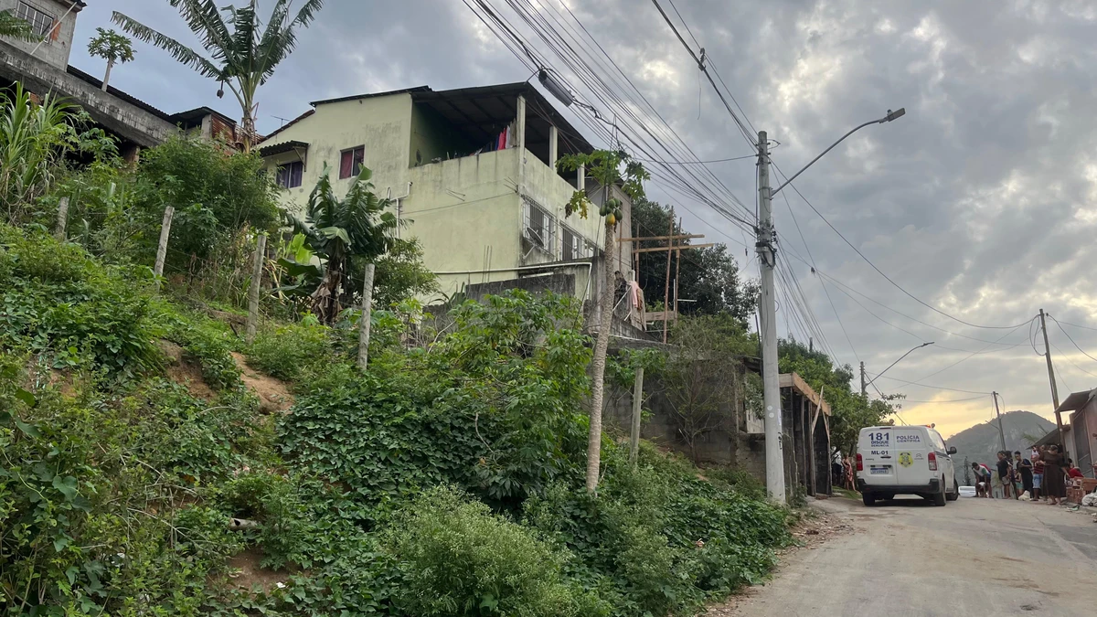 Dois homens foram mortos dentro de casa em José de Anchieta, na Serra