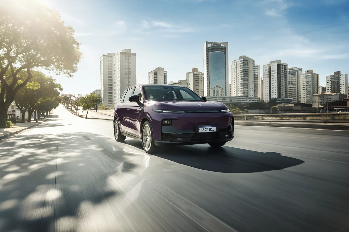 O B10 está disponível em cinco cores, incluindo a tonalidade de lançamento Roxo Aurora por Leapmotor/Divulgação