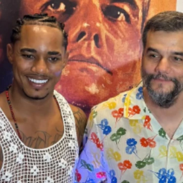 Imagem - Wagner Moura dança com O Kanalha na pré-estreia de 'O Agente Secreto' em Salvador