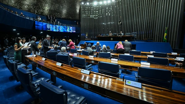 Com a aprovação, redução do IR deverá passar a valer a partir de janeiro de 2026, após a sanção do presidente Lula