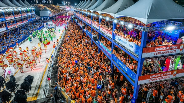 A nona edição do camarote terá shows ao vivo, DJ's, espaços para ativações de marca e praça de alimentação assinada pelo Don Camaleone. Ingressos já estão à venda