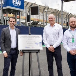 Parceria chega ao terceiro ano consecutivo com a ampliação da presença do aço Gerdau no autódromo, em áreas estratégicas do circuito, reforçando o compromisso da companhia com a sustentabilidade e a inovação