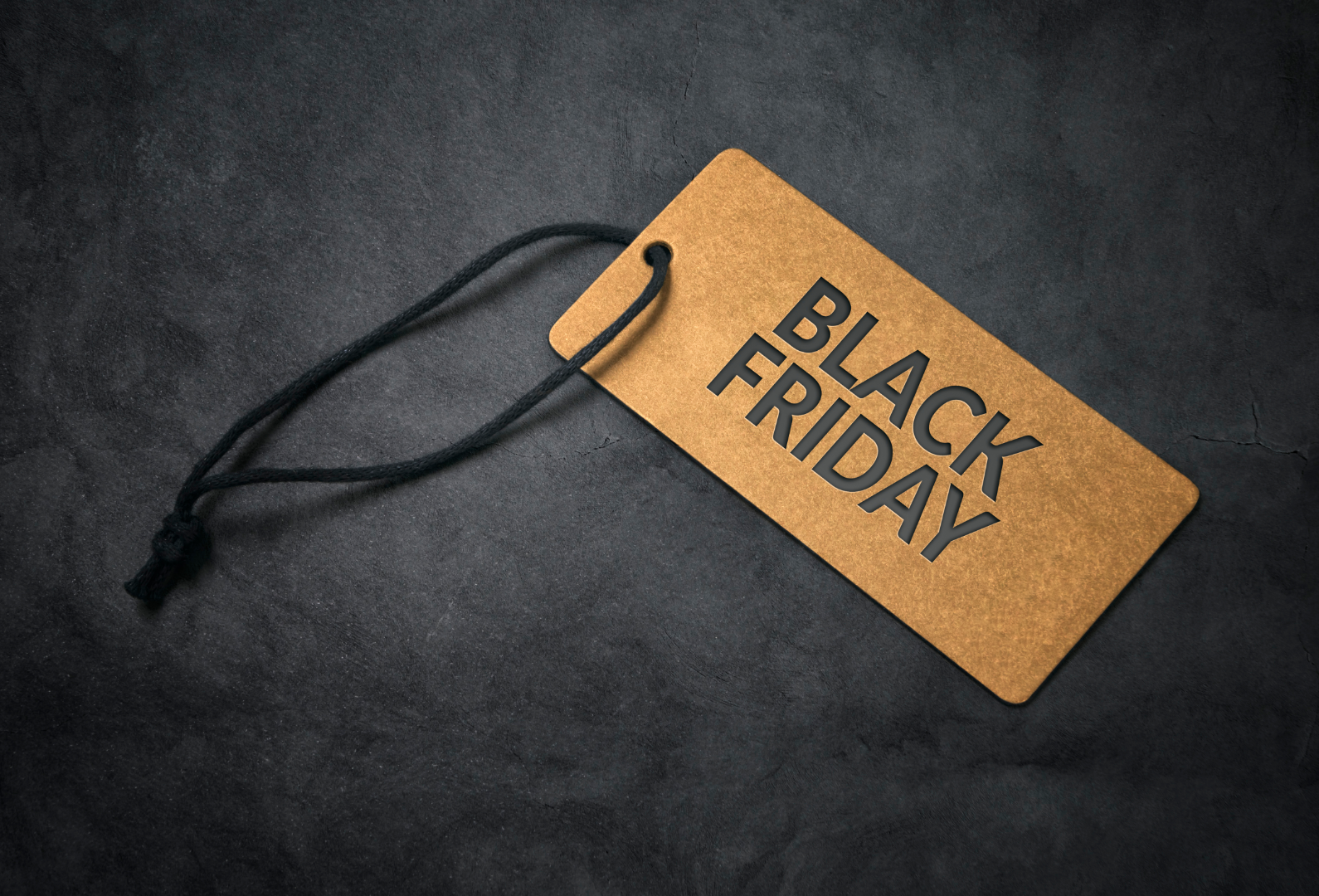 Confira empresas que começaram o Esquenta e como fazer escolhas inteligentes antes da Black Friday 2025. Crédito: Canva
