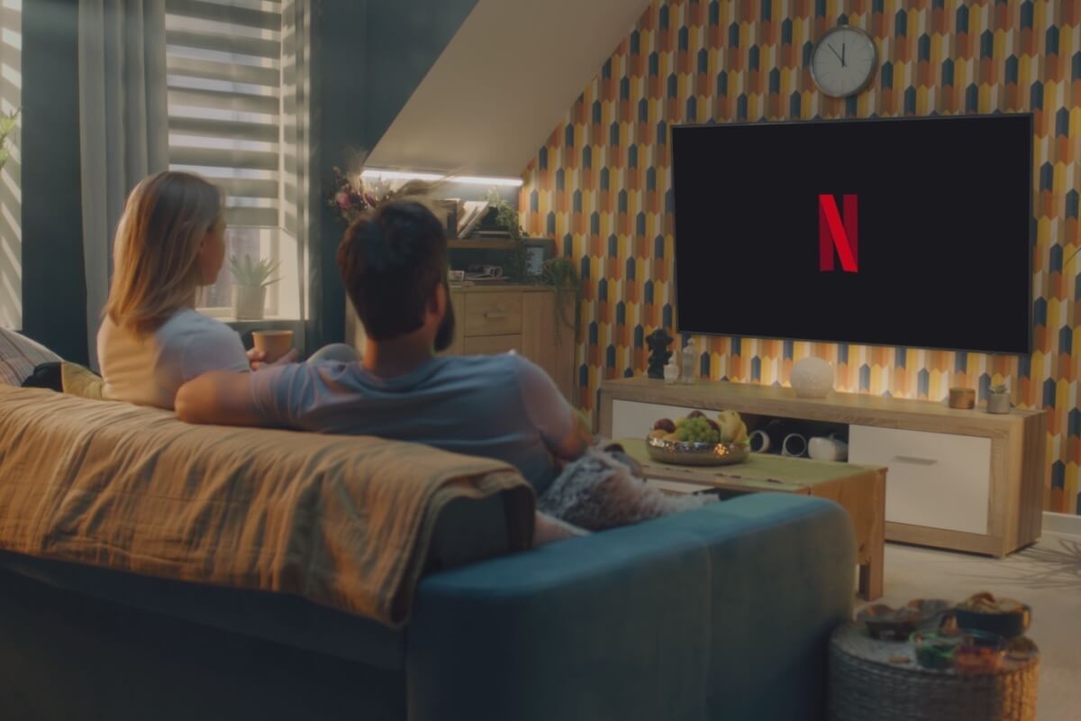 Os títulos mostram como o mistério pode surgir em qualquer lugar — de pequenas cidades a viagens de luxo (Imagem: Frame Stock Footage | Shutterstock)