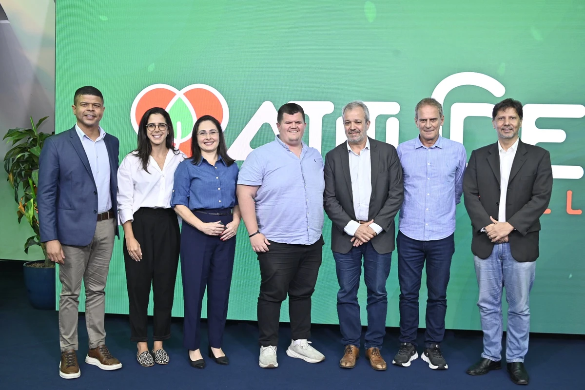 Giliard Ferreira, Mariana Lindenberg, Daniela Abreu, Felipe Rigoni, Marcelo Saintive, Marcello Moraes e Neyval Costa Reis Júnior