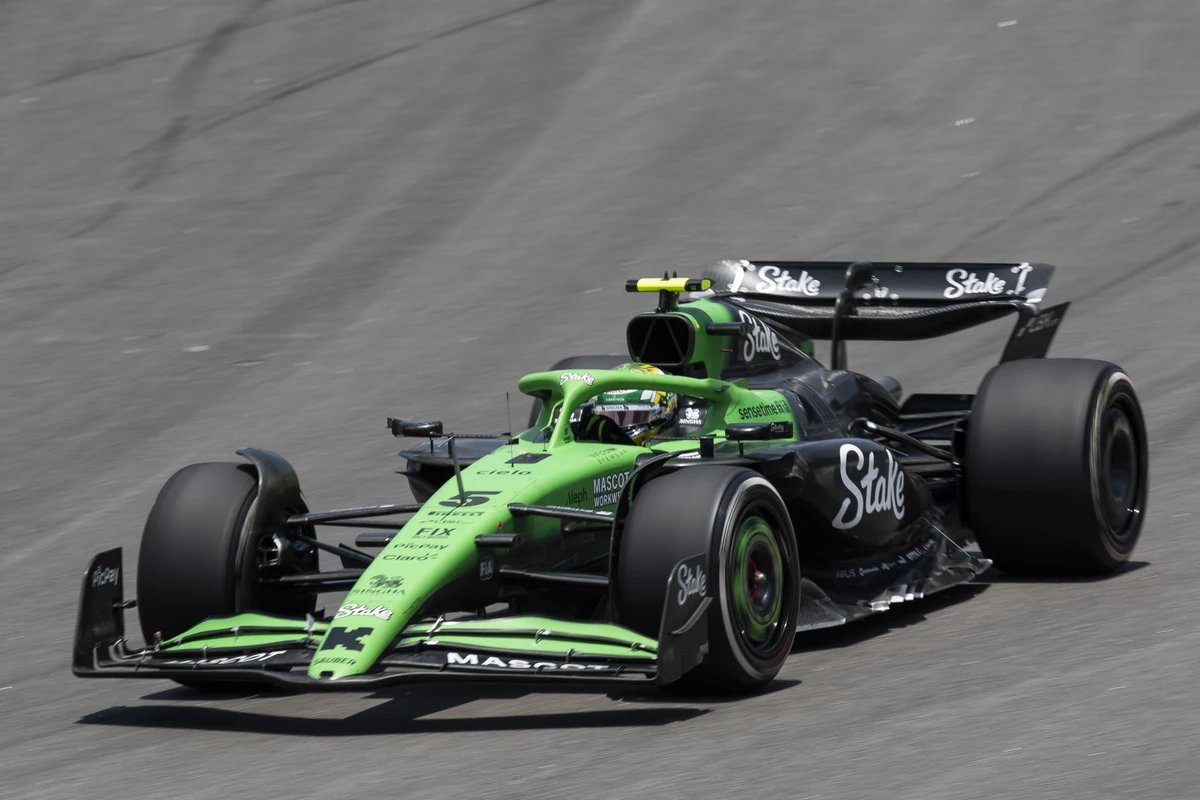O piloto brasileiro Gabriel Bortoleto durante treino livre para o GP São Paulo de F1, nesta sexta-feira (7) no autódromo de Interlagos