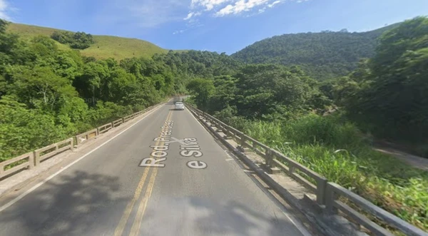 Ponte sobre o Rio Jucu fica na região da divisa entre Domingos Martins e Viana