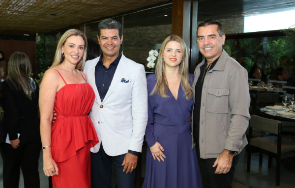 Tatiana e Dorion Soares, Jaqueline Martins e Robson Martins