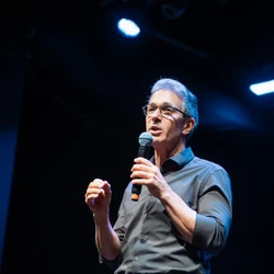 Governador de MG lançou pré-candidatura à Presidência da República em Vitória. Em entrevista exclusiva à coluna, ele respondeu sobre direitos humanos, outros pré-candidatos de direita e sobre um ex-integrante do Bope