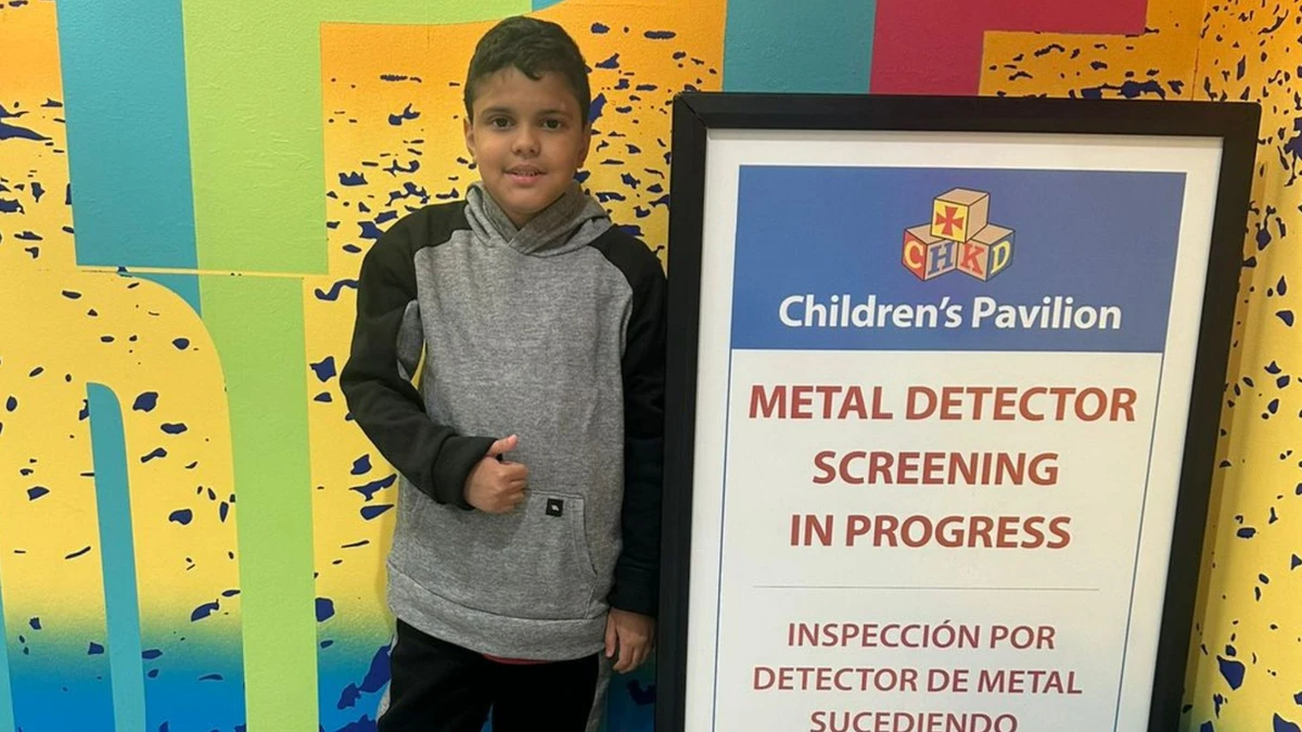  Arthur Gremasco, de 10 anos, vai passar por tratamento em um hospital no estado da Virgínia, nos EUA