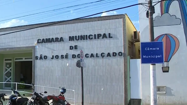 Em 6 de agosto deste ano, a Câmara aumentou em até 542% o valor das diárias pagas aos parlamentares da cidade