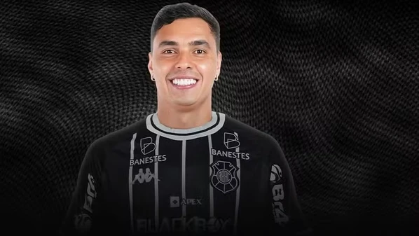 Jogador de 29 anos estava no futebol do Vietnã