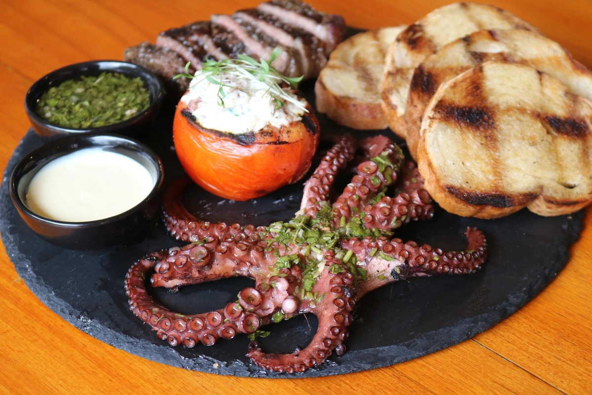 Beach's-Surf-and-Turf-Jacaraípe