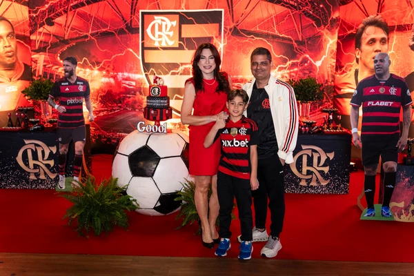 Débora Veronez, Benjamin e Patrick Ribeiro