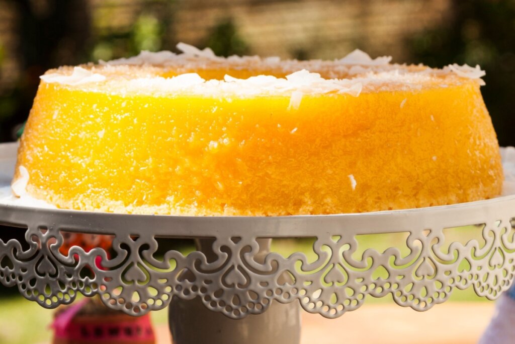 Quindim fit com coco (Imagem: ILRanieri | Shutterstock)