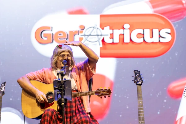 Geriatricus no aniversário de 10 anos de Benjamin