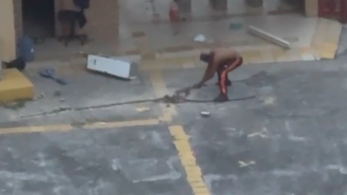 Moradores se queixam de invasões diárias ao prédio abandonado em Vitória